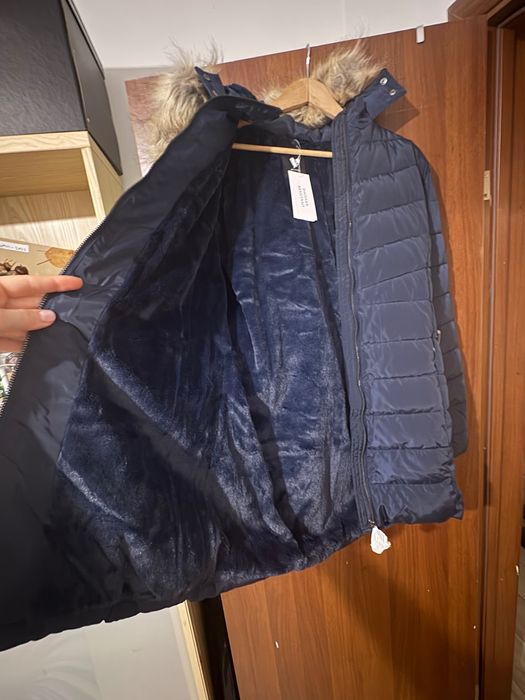 Чисто ново дамско тъмно синьо яке