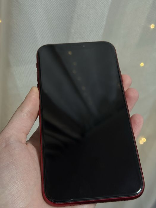 Продам IPhone xr