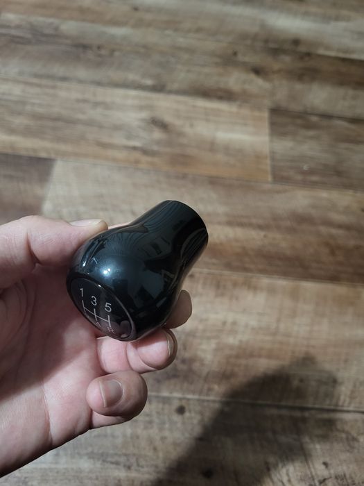 Продам ручку КПП ауди