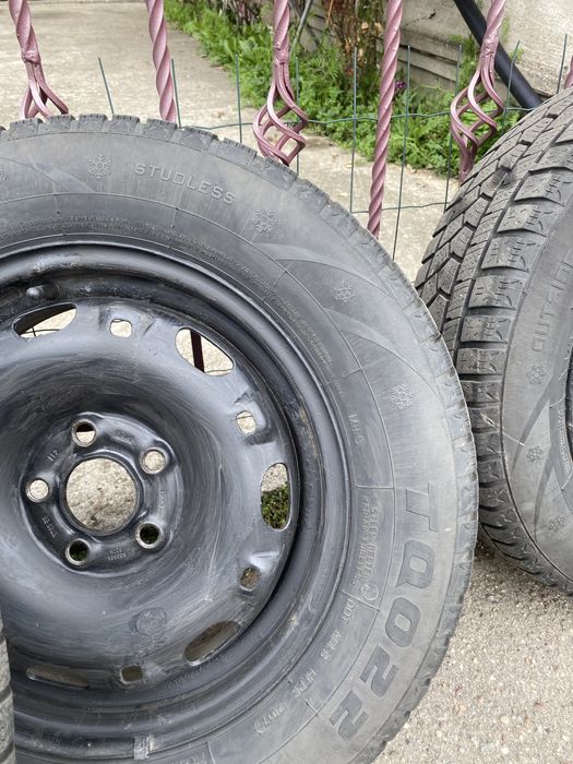 Vand anvelope 165 70 r14 si 175 70 r14 iarna