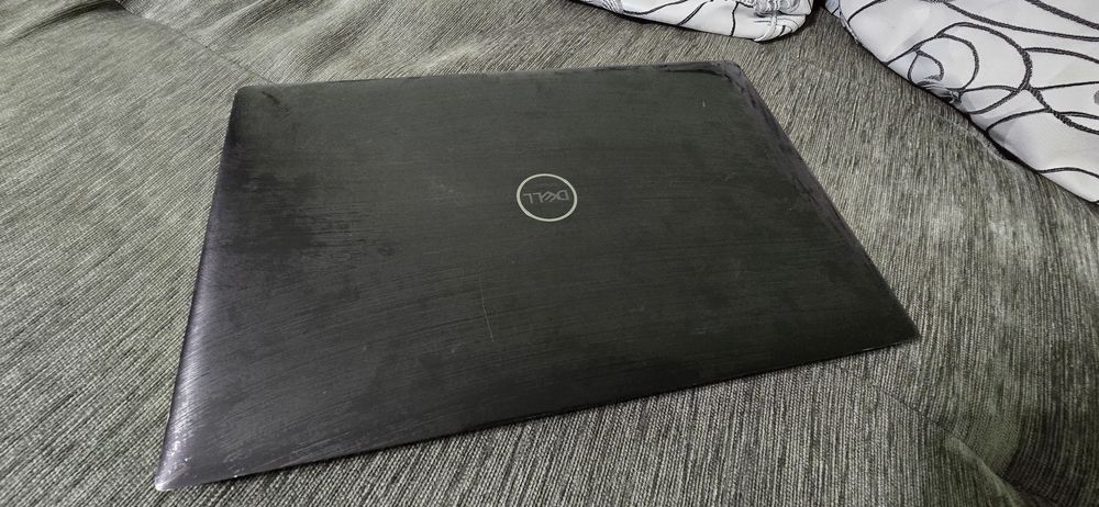 Лаптоп Dell Precision 5530
Висок клас мобилна работна станция,изключит