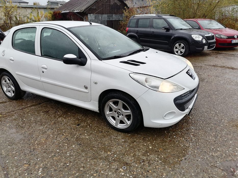 PEUGEOT 206 2013 — imagine 1