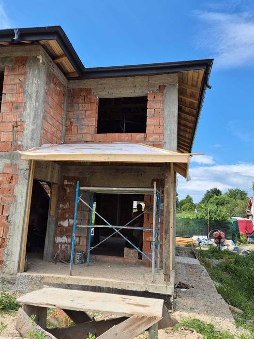 Vand urgent casa P+1 ( plecare din tara)