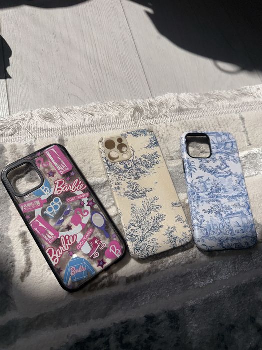 отдам чехлы iphone 12pro даром