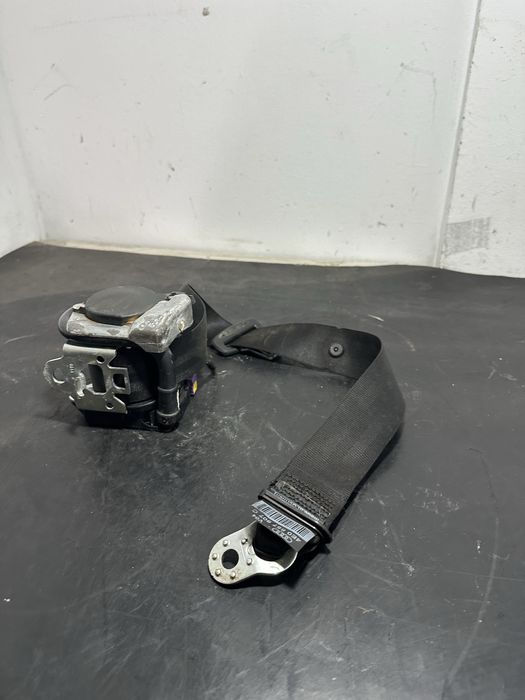 Centura siguranta mijloc spate Audi A8 D3 4E0857807C