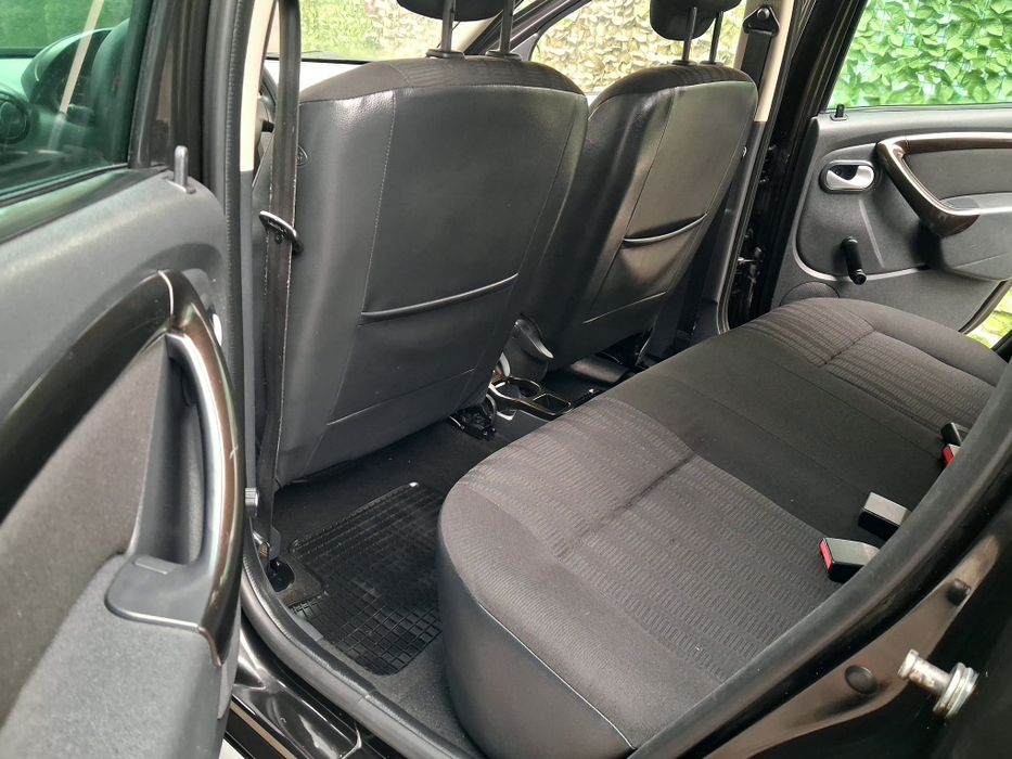 Dacia duster 1,5 diesel euro 5  2011 Navigație camera marșarier