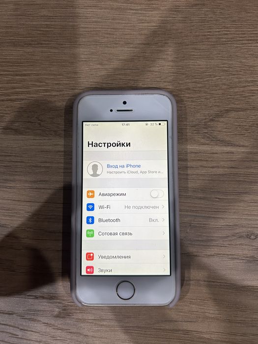 Продам iPhone 5s