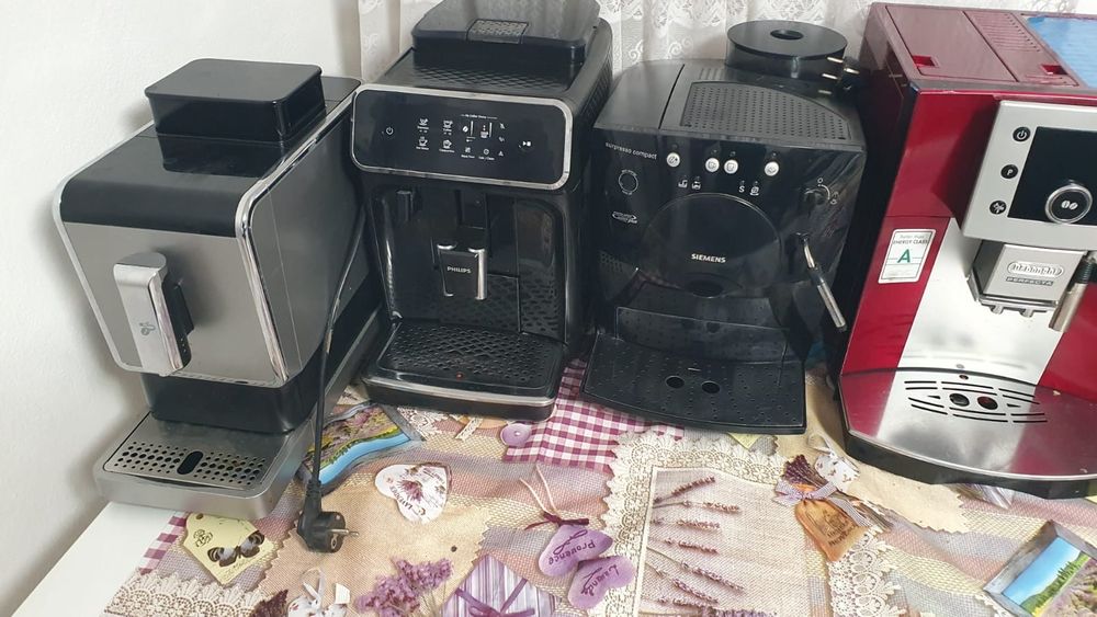 Vand expresoare cafea boabe Delonghi,Philips,in stare excelenta