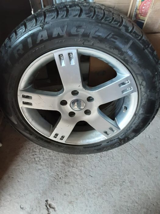 Зимние шины с дисками R17