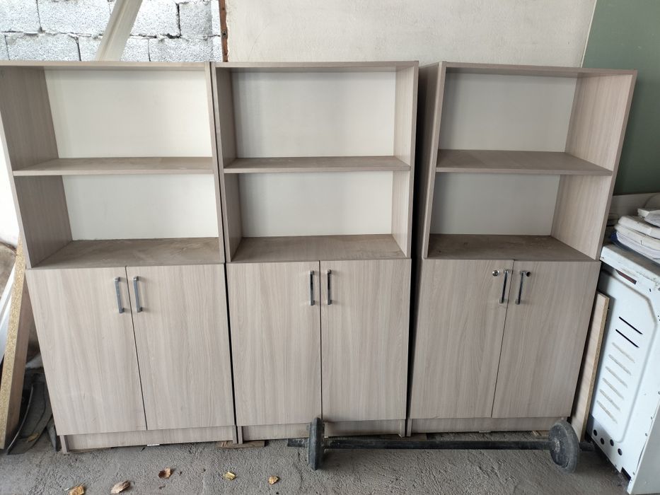 Шкафы в хорошем состоянии размер 1500 высота 700 ширина 350 глубина