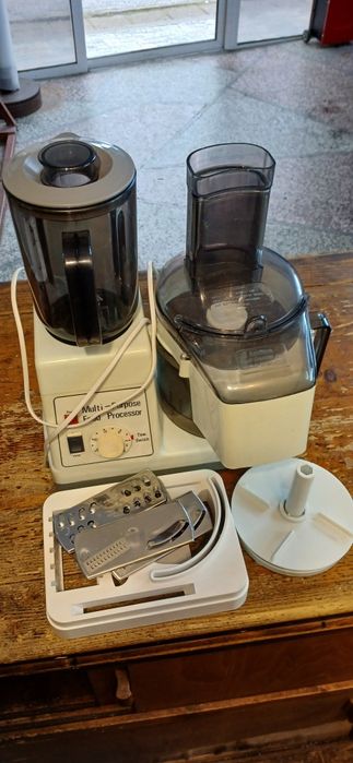 Нов пълен комплект кухненски робот.