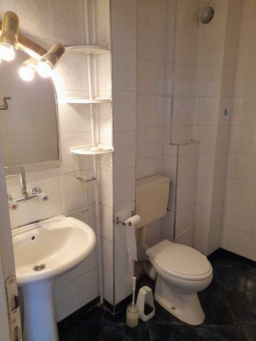 Дава се под наем Двустаен апартамент в София, Лагера - 55 кв.м за 433.5 € - Снимка #2