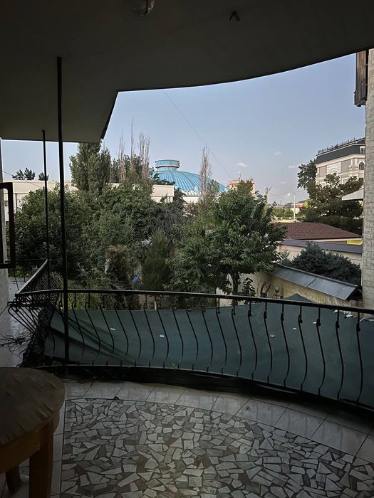 Uy Sotiladi 8-sotix, Eski shahar