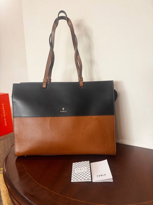 Furla Versity L size