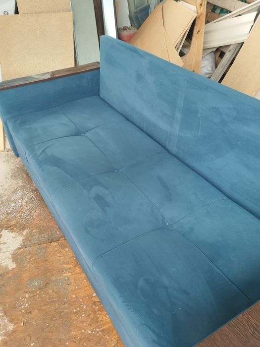 Продается диван в хорошем качестве