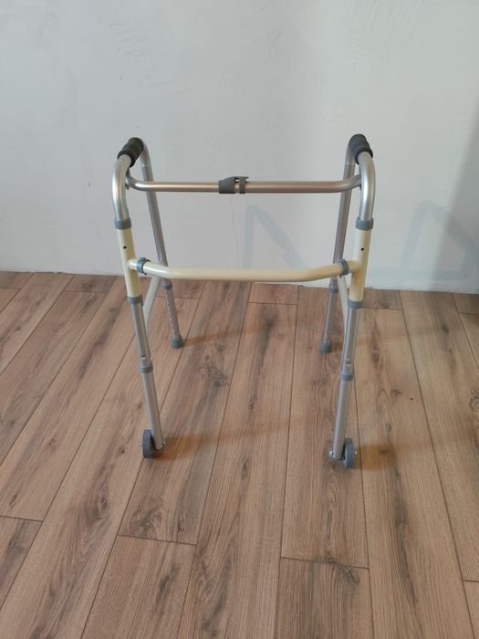 Ходунок взрослый