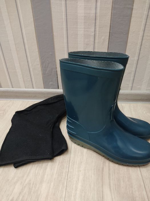 Продам сапоги резиновые