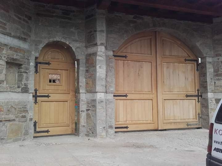 Врати от ковано желязо