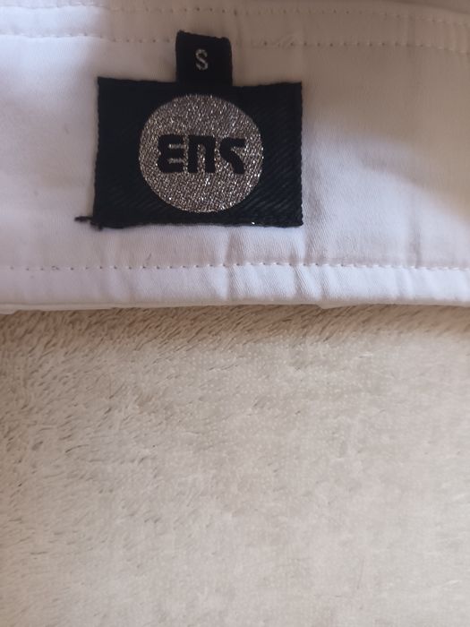 Продам платье на девушку