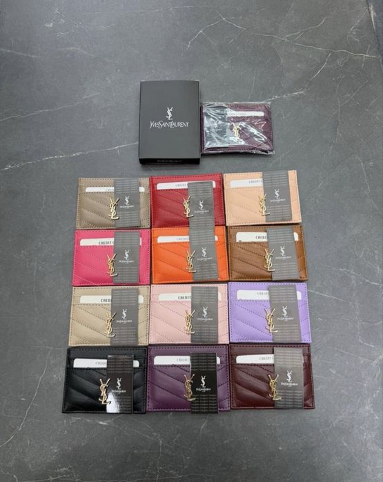 картодържатели Yves Saint Laurent