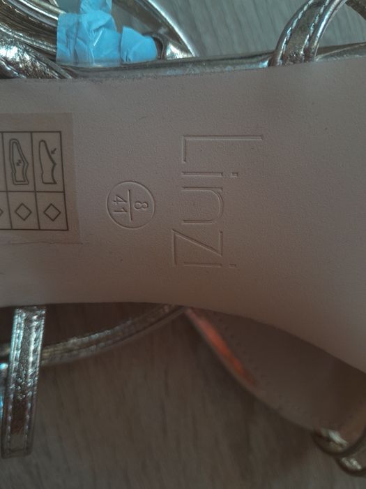 Дамски сандали златисти