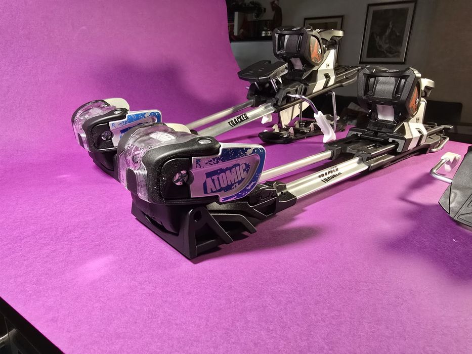 Atomic Tracker MNC 13