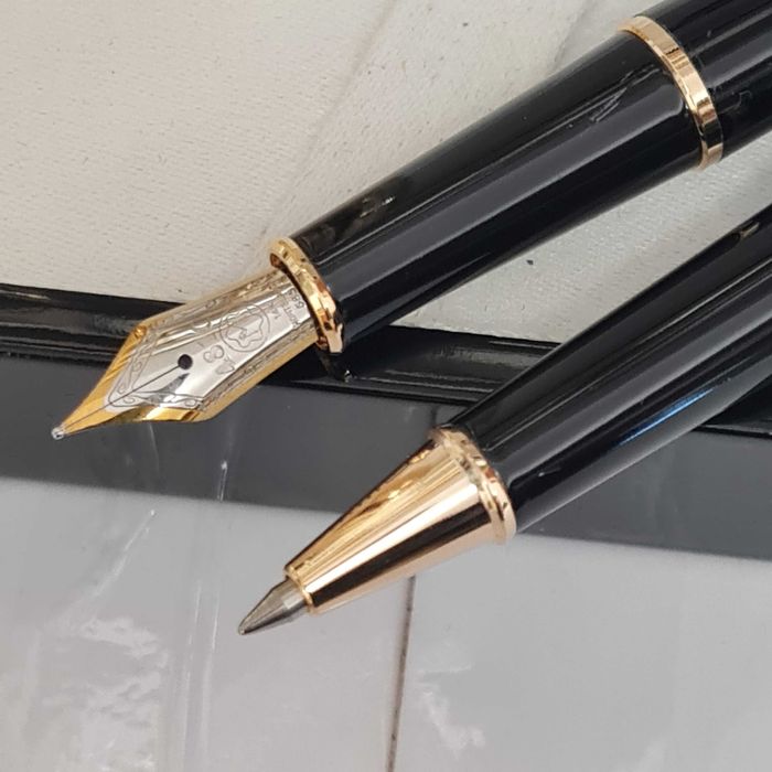 Set Cadou Montblanc Meisterstück negru/auriu