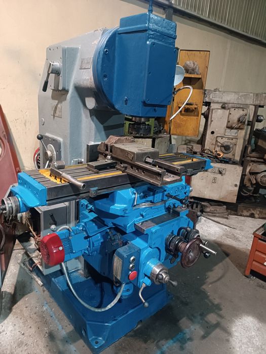 Продам станок фрезерный 6Р11