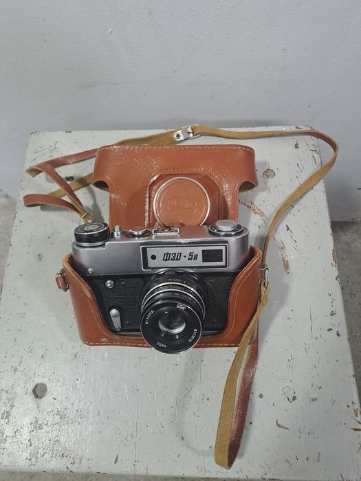 Ретро фотоаппарат ФЭД-5В с объективом Индустар-61 Л/Д + кожаный чехол