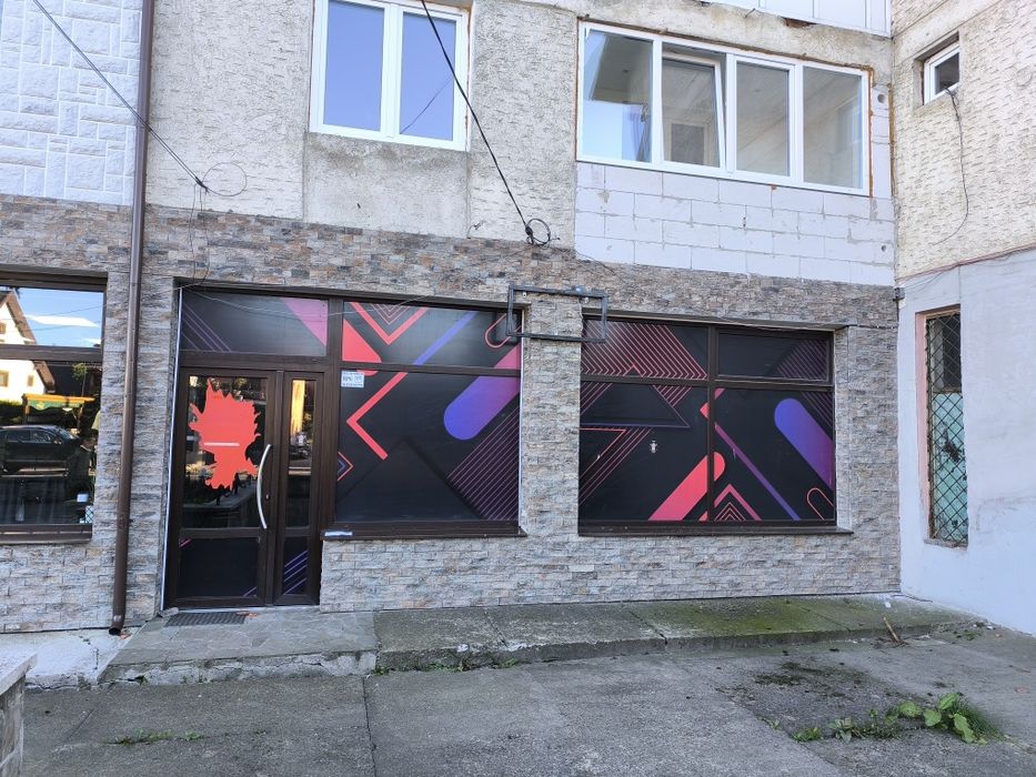 Închiriez spațiu comercial