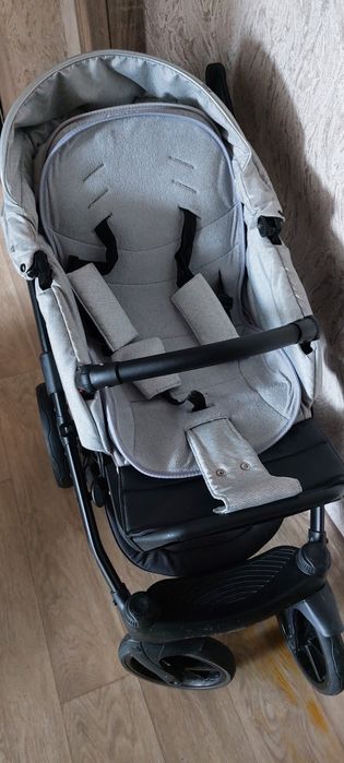 Продам   коляску