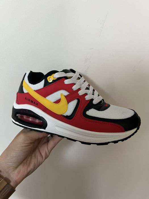 Nike обувки чисто нови