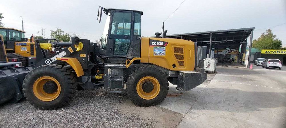 Сотилади ! Фронтальный погрузчик XCMG  XC936 2.1  куба Джойстик
