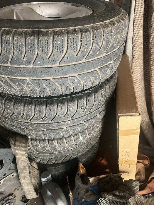 Продам комплект колес