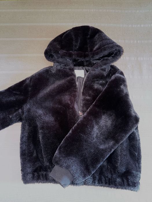 Пухено Яке Бершка (Bershka)