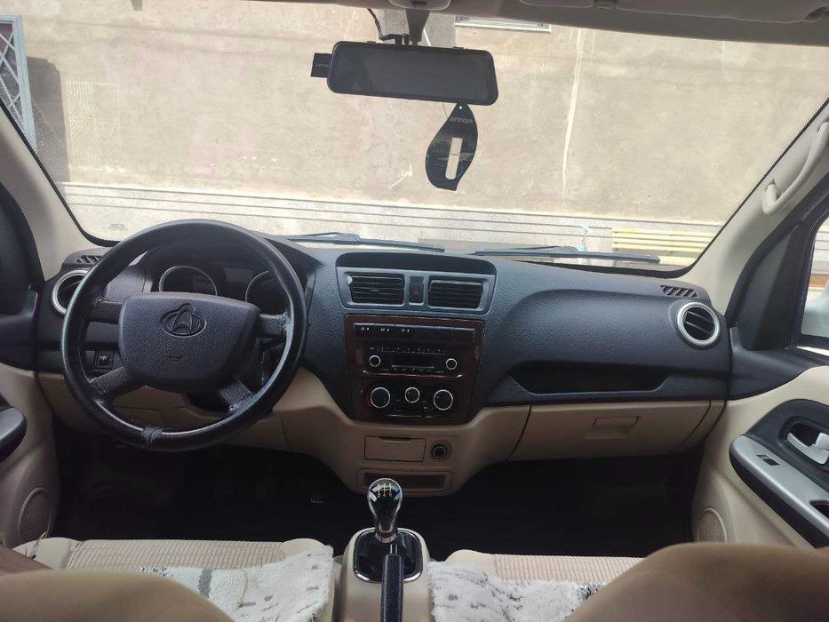 Минивен Changan G10