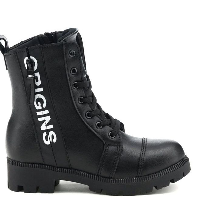 Продам детские сапожки по распродаже