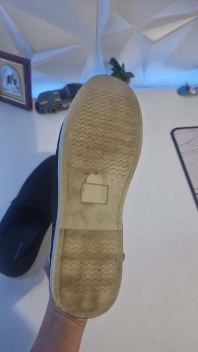 Papuci de vara Reserved,Stare Foare Buna,Negociabil.