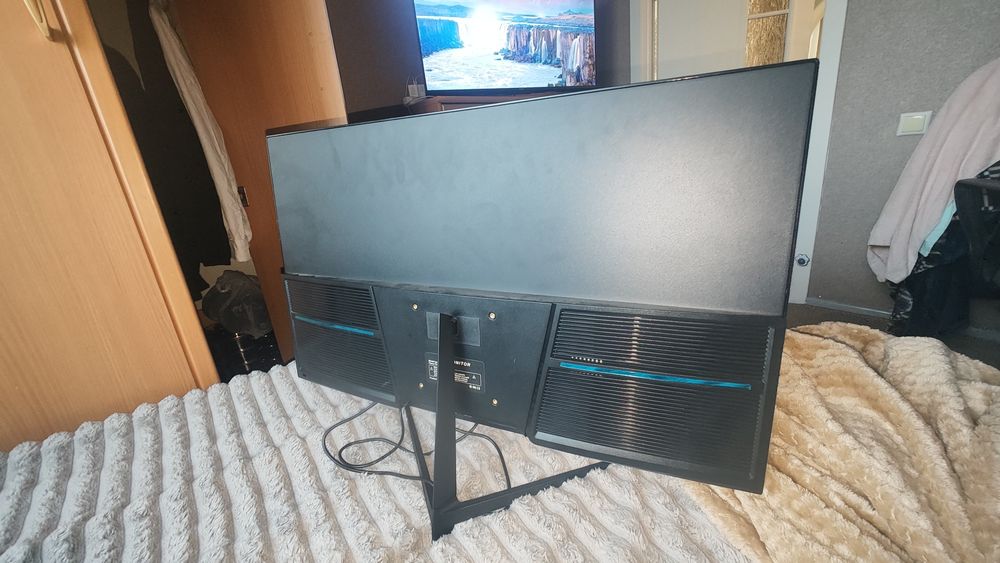 Монитор игровой 180HZ 1920x1080