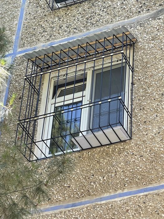 Ойналарга решотка ясаб орнатиб берамиз