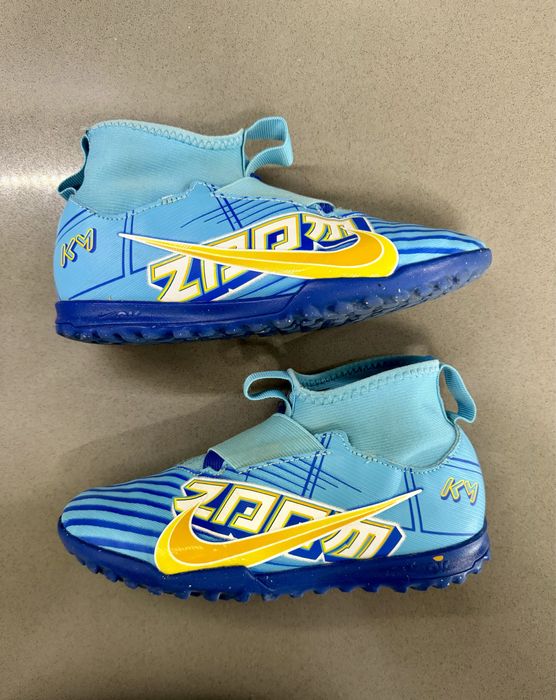 Детски футболни обувки Nike Kylian Mbappé - размер 33,5