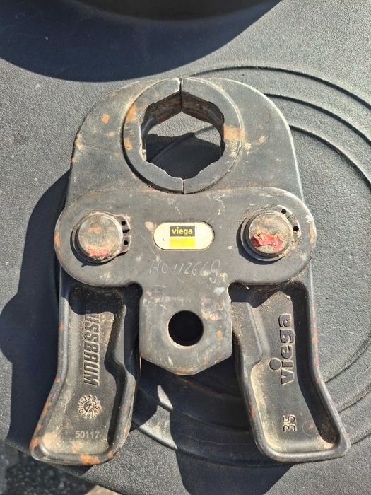 ViEGA - пресa  челюсти