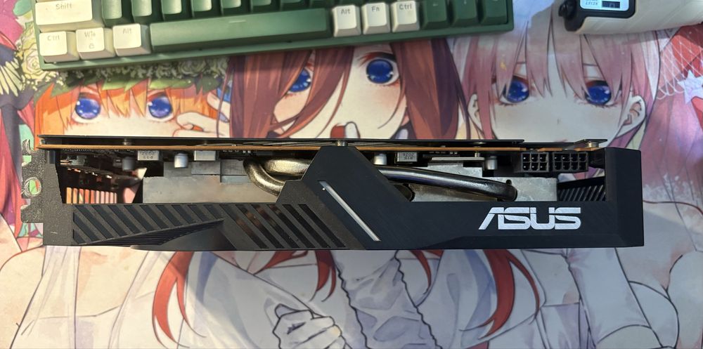 Продаю rx 5700 на 8 гб