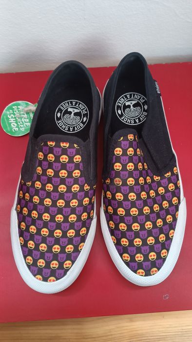 Ethnies slip on обувки