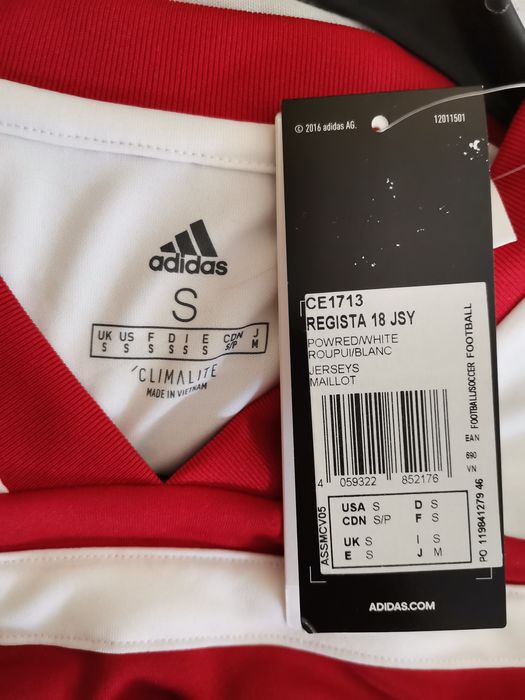 Adidas футболна тениска S размер