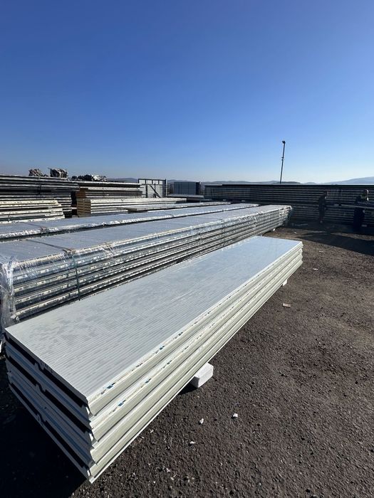 PANOURI SANDWICH Container multifunctional   H   acoperis și perete