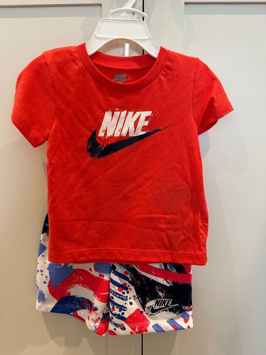 Спортен комплект Nike