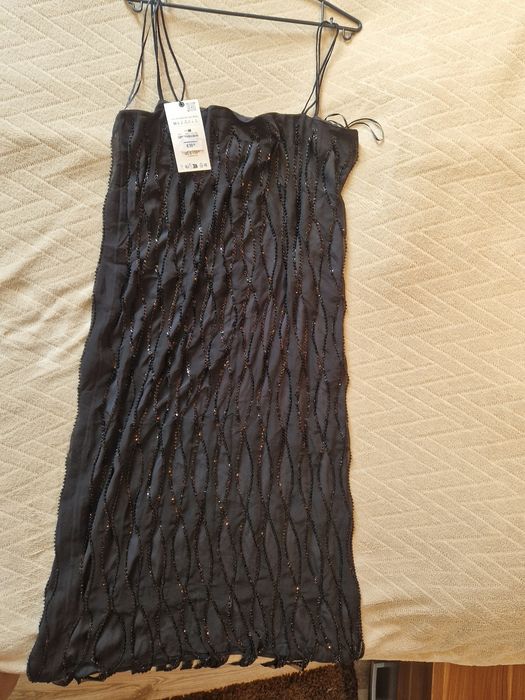 Официална синя рокля Fiesta Woman Espana и Рокля ZARA черна с мъниста