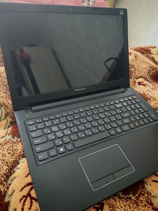 ...Ноутбук Lenovo