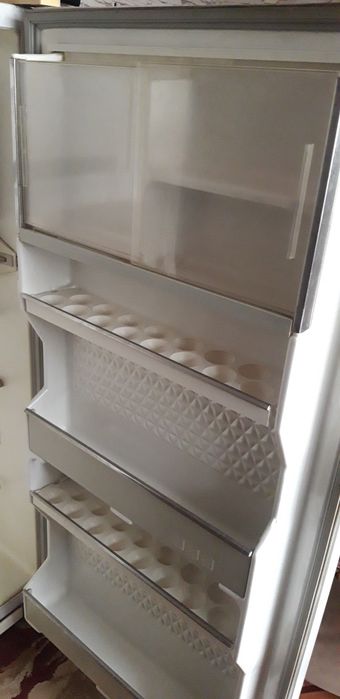 Продаётся (Sotiladi) холодильник Минск